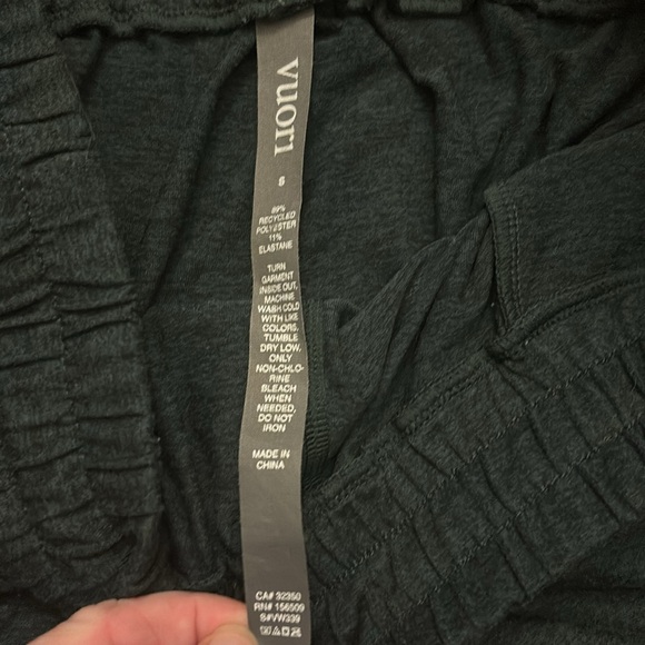 Vuori size small olive green leggings - Picture 8 of 8